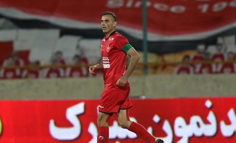 حسینی: این قهرمانی با حضور رقیبی چون سپاهان چسبید/ یک سال دیگر با پرسپولیس قرارداد دارم حسینی: این قهرمانی با حضور رقیبی چون سپاهان چسبید/ یک سال دیگر با پرسپولیس قرارداد دارم