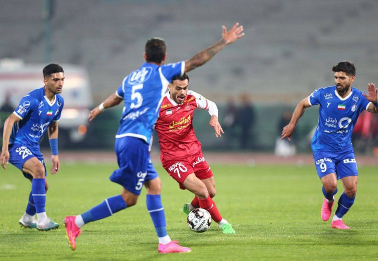 بازگشت پرسپولیس و استقلال به خانه بعد از ۳۵۱ روز