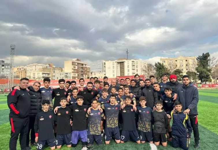 حضور مدیرعامل پرسپولیس در تمرین نونهالان