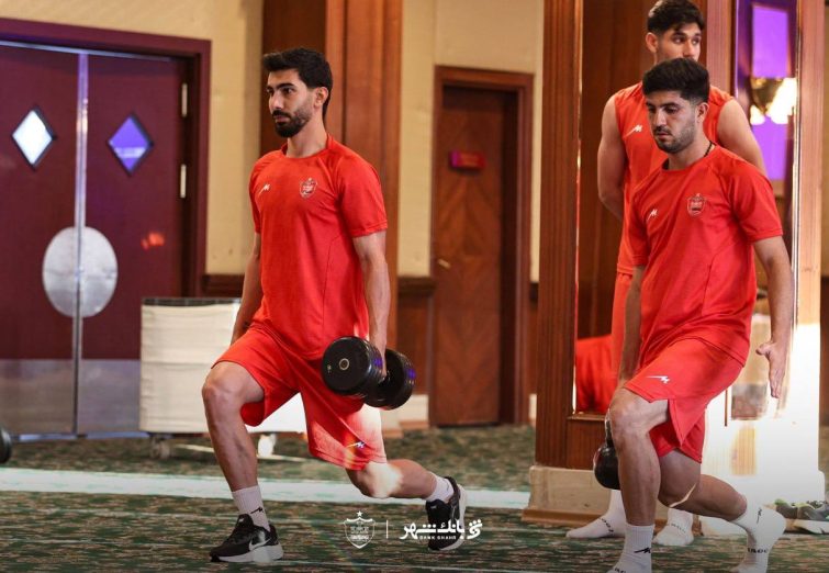 برگزاری تمرین عصر پرسپولیس در سالن +تصاویر