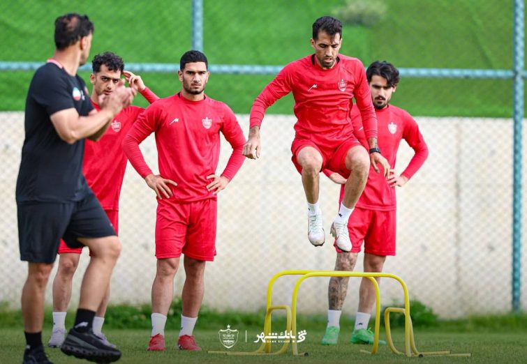 درخشان: به‌جای اعتماد به جوانان سراغ بازیکنان مسن رفته‌ایم/پرسپولیس برای قهرمانی باید چند بازیکن خوب جذب کند