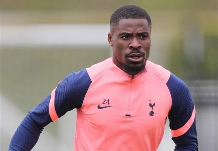 ویزای مدافع مورد نظر پرسپولیس رسید ویزای مدافع مورد نظر پرسپولیس رسید