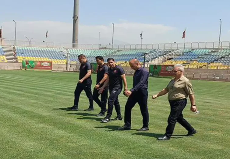 بازدید وحید هاشمیان از ورزشگاه شهید کاظمی