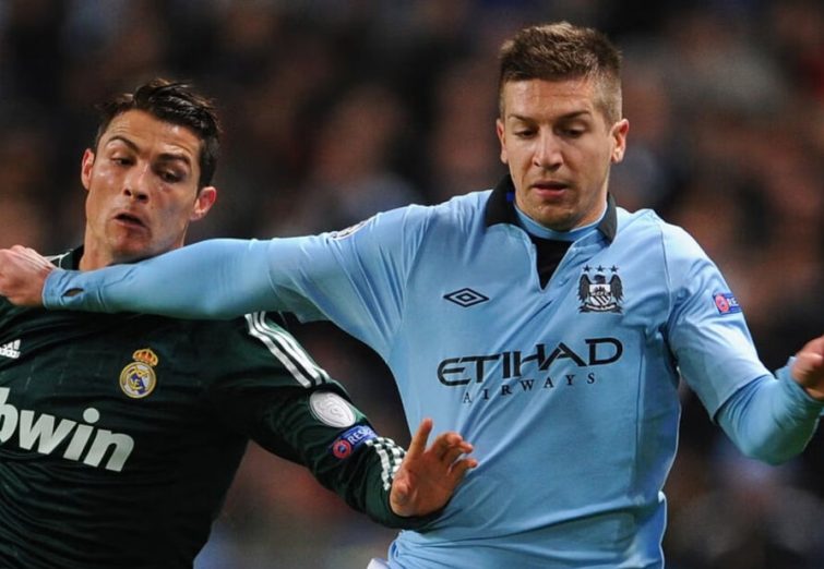 پاسخ منفی مدافع سابق منچسترسیتی به پرسپولیس