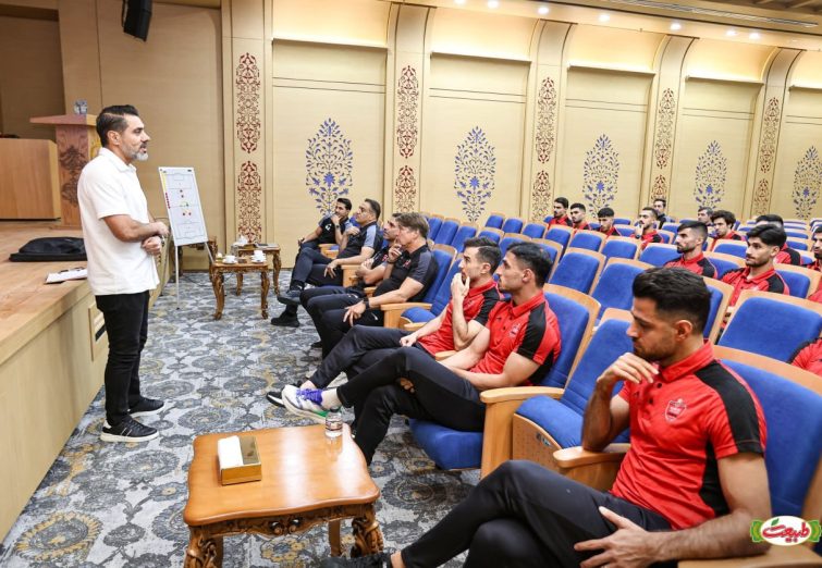 معارفه اونینگ، مربی پرسپولیس در اصفهان +تصاویر