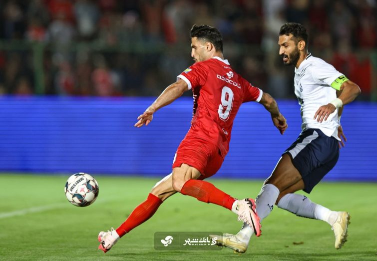 کرمانی مقدم: اصرار هاشمیان به تک مهاجم کار دست تیم داده / پرسپولیس با ۴ مساوی یعنی ۳ بار باخته