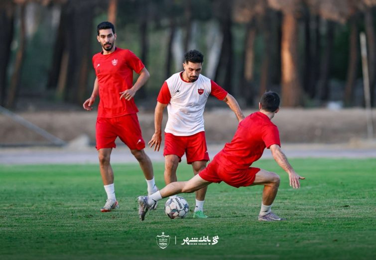 برگزاری تمرینات تاکتیکی پرسپولیس/براجعه زیر نظر کادر پزشکی +تصاویر