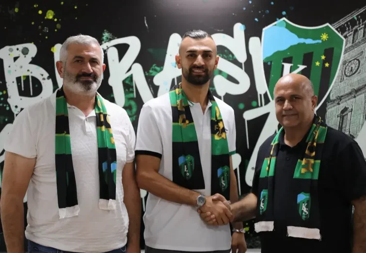 مهاجم پرسپولیس به سوپرلیگ ترکیه برگشت مهاجم پرسپولیس به سوپرلیگ ترکیه برگشت