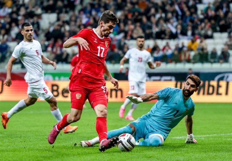 قلعه نویی باز هم باخت / اولین بازی ملی ابرقویی مقابل روسیه