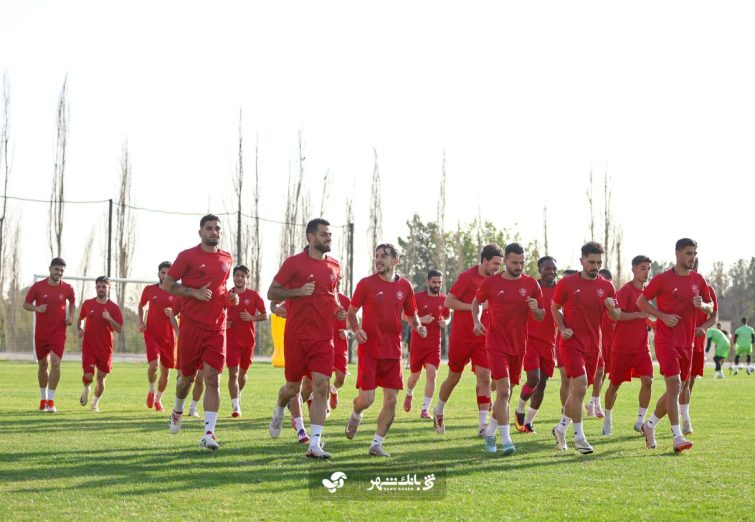 برگزاری تمرین پرسپولیس با تاکید بر انتقال بازی +تصاویر