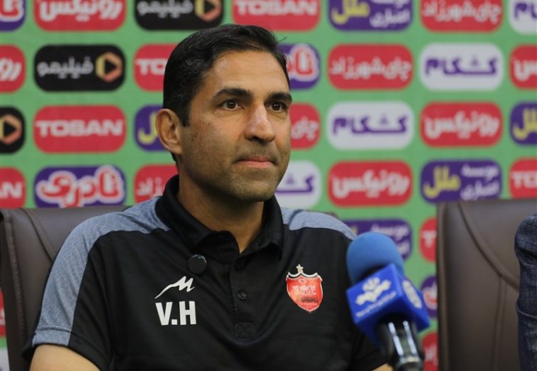 واکنش هاشمیان به مذاکرات باشگاه: ناراحت نیستم! فکر می‌کنم تا بازی بعدی سرمربی هستم