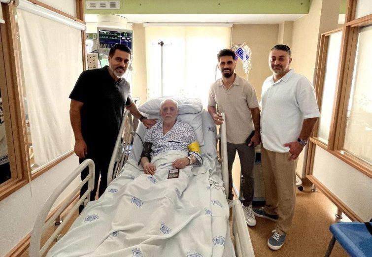 عیادت عالیشاه و پیروانی از محمود خوردبین