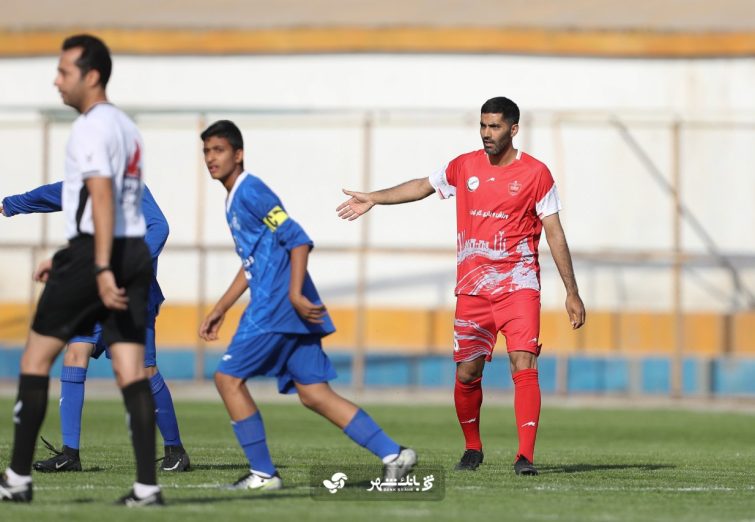 انصاری: از هاشمیان حمایت می‌کنیم / چند بازیکن شرق آسیایی برای نیم فصل زیر نظر دارم