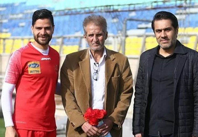 تشییع پیکر غریبانه پیشکسوت پرسپولیس در غیاب مدیران باشگاه تشییع پیکر غریبانه پیشکسوت پرسپولیس در غیاب مدیران باشگاه