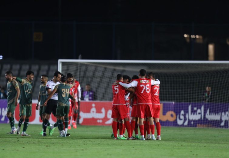 شمس آذر پاسخ پوستر پرسپولیس را داد +عکس شمس آذر پاسخ پوستر پرسپولیس را داد +عکس