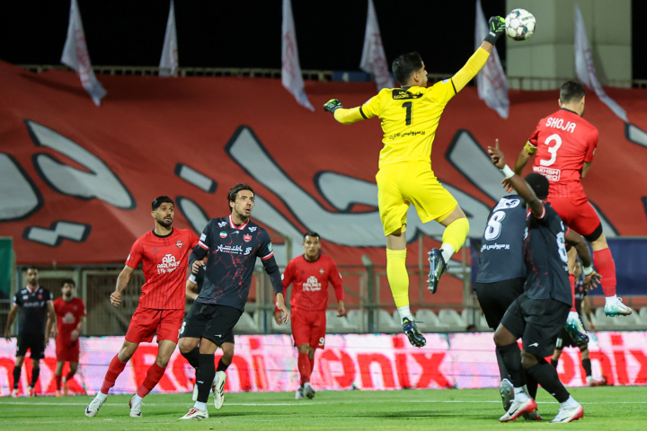 دیدار تراکتور – پرسپولیس در جام حذفی هم بدون حضور تماشاگر است!