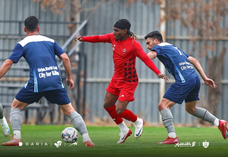 ویدئو: گلهای پرسپولیس در بازی مقابل گل گهر ویدئو: گلهای پرسپولیس در بازی مقابل گل گهر