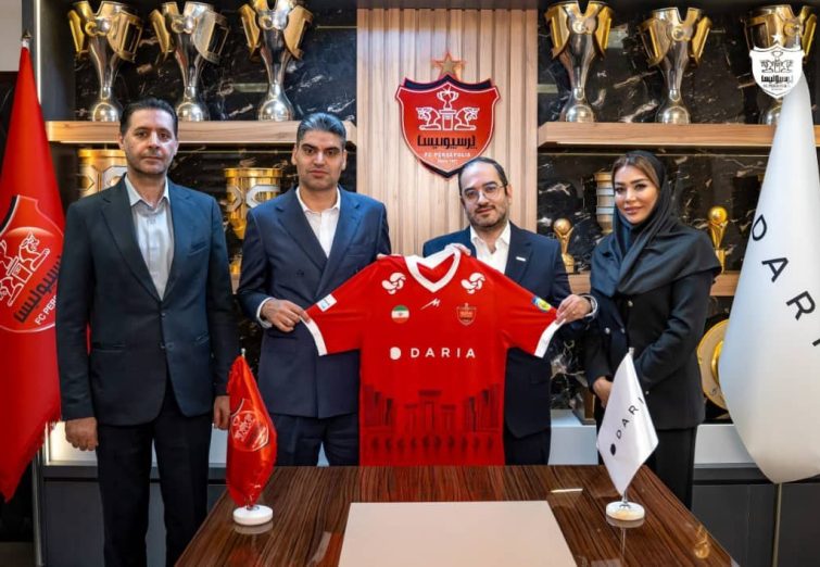 اسپانسر جدید پرسپولیس رونمایی شد +عکس لباس