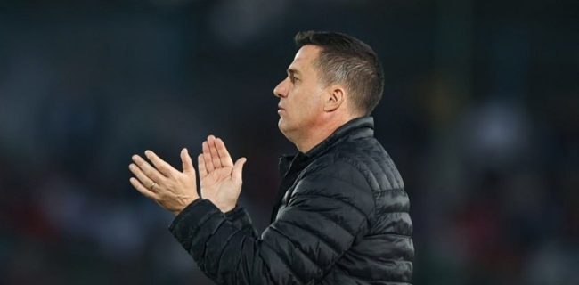 اوسمار: صحبت از قهرمانی؟ هنوز آب زیادی باید از زیر این پُل رد شود/ از فردا به استقلال فکر می کنیم