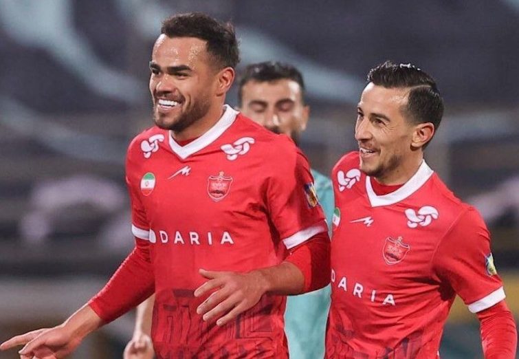 لقب جدید اورونوف از سوی هواداران پرسپولیس لقب جدید اورونوف از سوی هواداران پرسپولیس