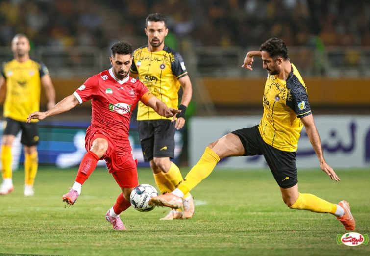 جنگ پرسپولیس و سپاهان جدی‌تر شد