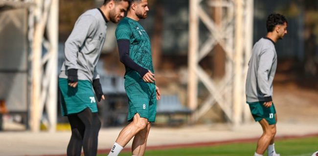 پرسپولیس به اراک پرواز کرد / دو مصدوم هم رفتند!