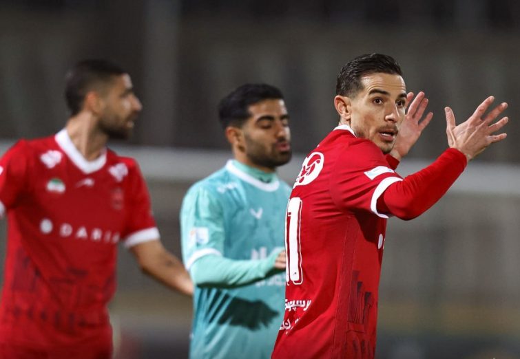 واکنش فرشاد احمدزاده به جریمه شدن بابت تشویق ایسلندی: من اصلا در تشویق ایسلندی نبودم که جریمه شدم!