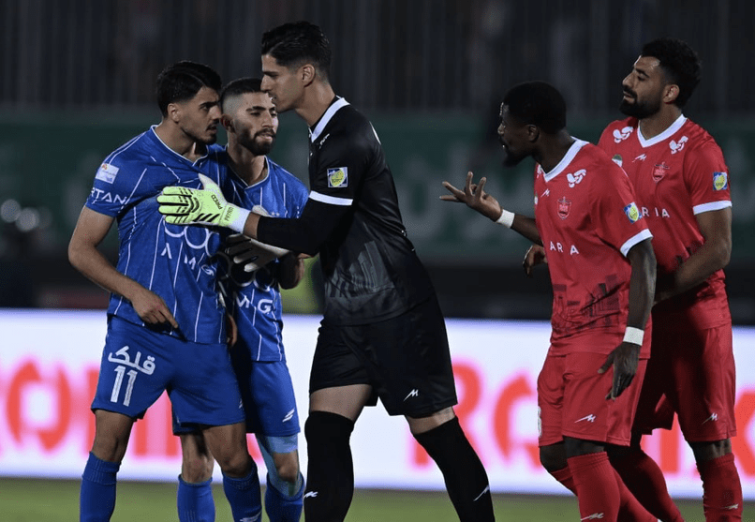 سخنگوی پرسپولیس: ابلاغیهای در مورد سروش رفیعی دریافت نکردهایم/ هنوز تصمیمی برای شکایت از سحرخیزان نگرفتهایم سخنگوی پرسپولیس: ابلاغیهای در مورد سروش رفیعی دریافت نکردهایم/ هنوز تصمیمی برای شکایت از سحرخیزان نگرفتهایم