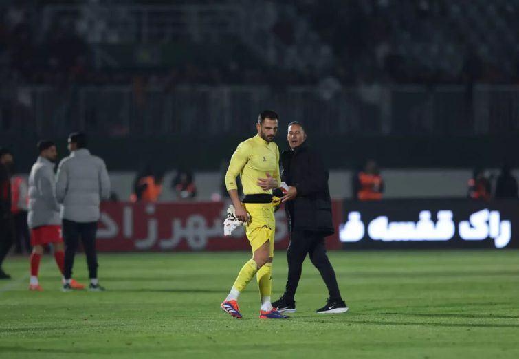 چرا مربی پرسپولیس پیراهن آدان را گرفت؟