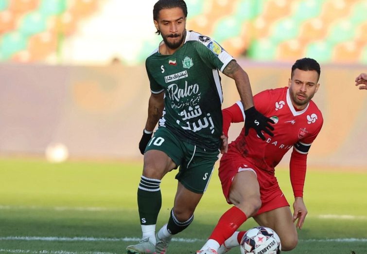 حمله زشت سرپرست آلومینیوم به بازیکن پرسپولیس +فیلم حمله زشت سرپرست آلومینیوم به بازیکن پرسپولیس +فیلم