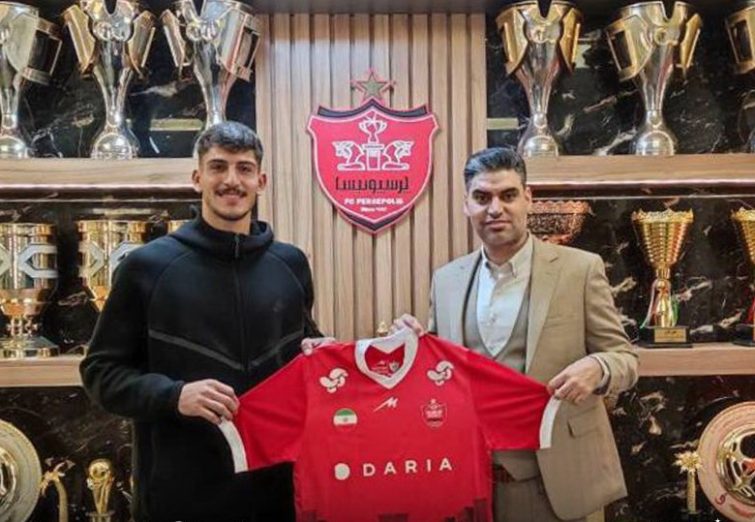 قرارداد حرفه‌ای پرسپولیس با ۶ بازیکن آکادمی