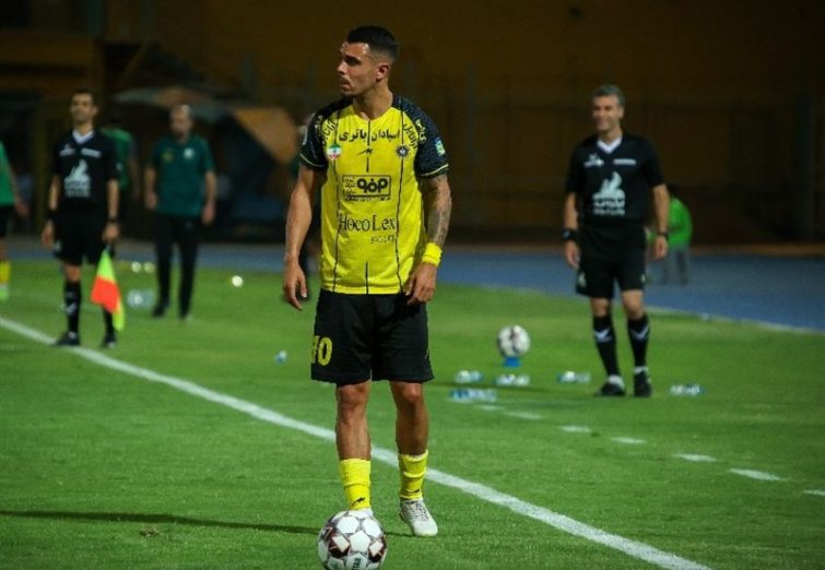 غیر از آلوز، همه خارجی‌های سپاهان برگشتند