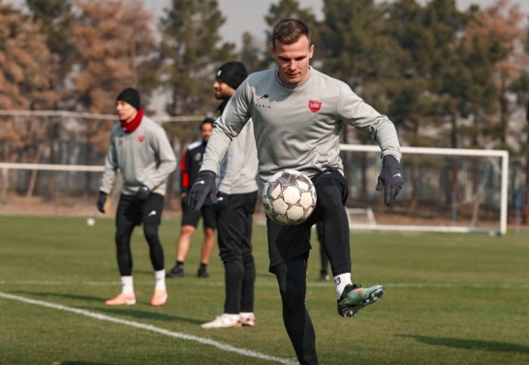 کارت بازی بازیکنان جدید پرسپولیس صادر شد