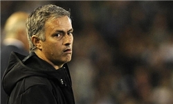 مورینیو: یا با آنچلوتی کار می‌کنم یا جای‌مان را عوض می‌کنیم