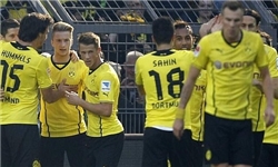 دورتموند با غلبه بر فرایبورگ به 20 امتیازی صدر رسید