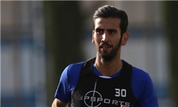 اعتراض حاجمحمدی به حضور جانباز پرسپولیسی در استادیوم! اعتراض حاجمحمدی به حضور جانباز پرسپولیسی در استادیوم!