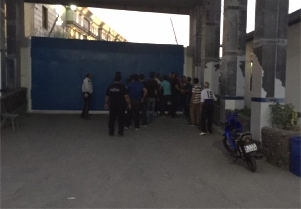 درگیری فیزیکی در تمرین استقلال به خاطر عدد ۶+ عکس درگیری فیزیکی در تمرین استقلال به خاطر عدد ۶+ عکس