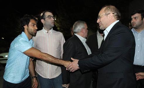 دلخوری پرسپولیسی ها از مواضع استقلالی شهردار تهران