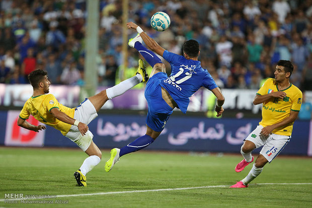 روانخواه : استقلال به فکر قهرمانی نباشد/منصوریان تیم را از بحران خارج میکند روانخواه : استقلال به فکر قهرمانی نباشد/منصوریان تیم را از بحران خارج میکند