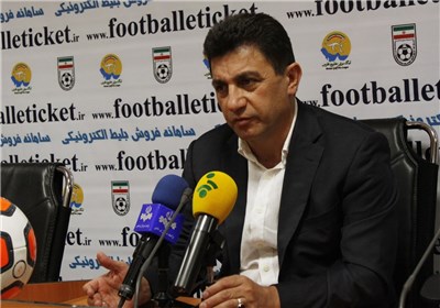 قلعهنویی: شعار هواداران پرسپولیس خودجوش بود/ من رئیس مافیا هستم! قلعهنویی: شعار هواداران پرسپولیس خودجوش بود/ من رئیس مافیا هستم!