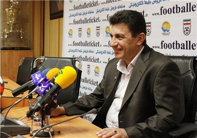 قلعه‌نویی:  از رای نیاوردن صالحی امیری ناراحت شدم/ تماشاگران پرسپولیس شروع کننده شعارها بودند